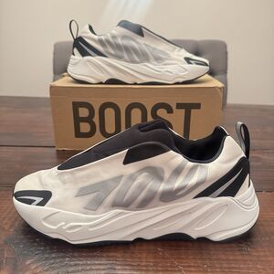 Adidas Yeezy Boost 700 MNVM Laceless Analog Shoes